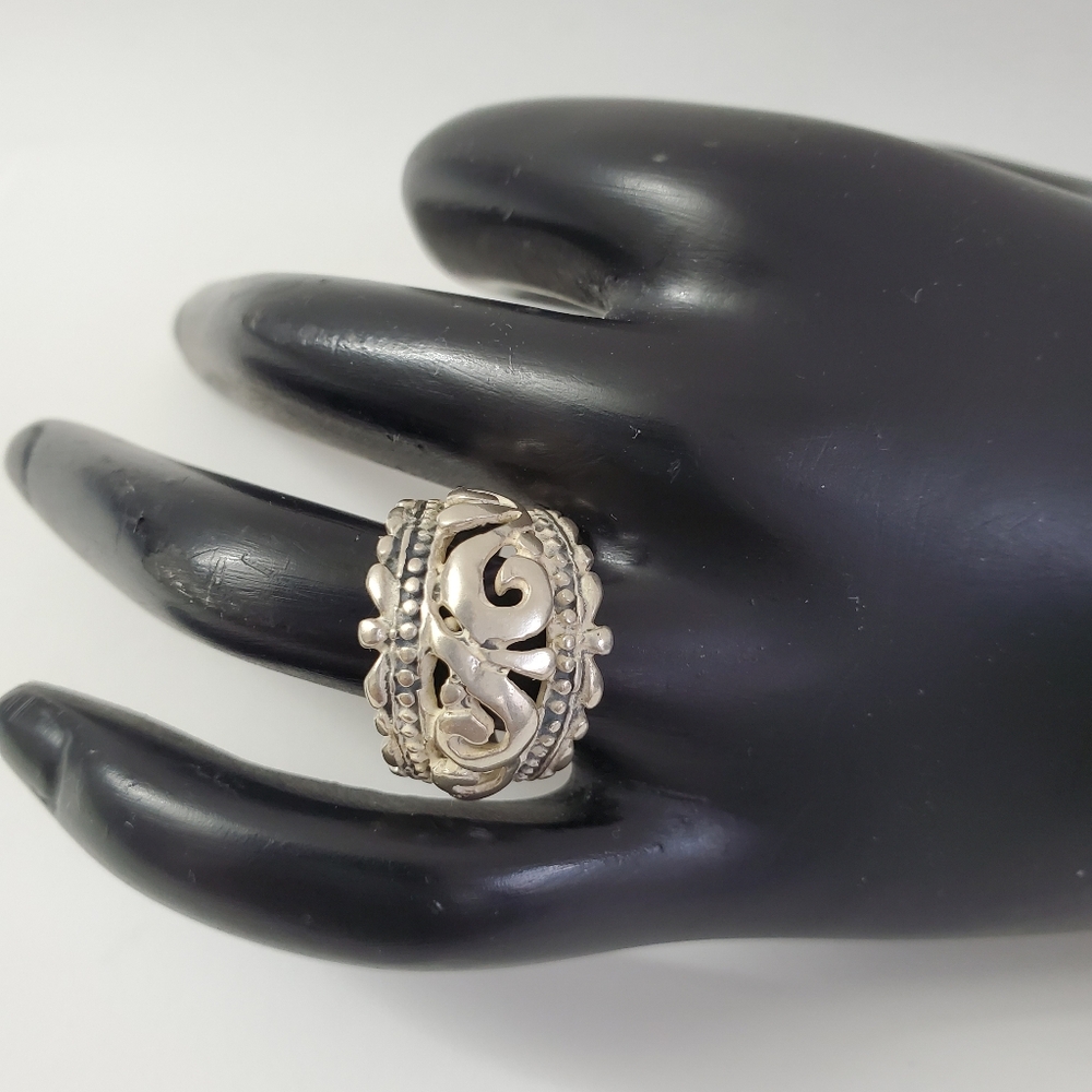 Watch Video / Sterling Silver 925 Ring View 2